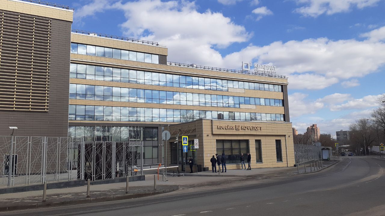 Офисы в аренду и на продажу рядом с метро Давыдково в бизнес-центре Квадрат